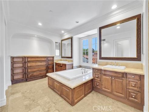 25  Village   Way, Irvine, CA