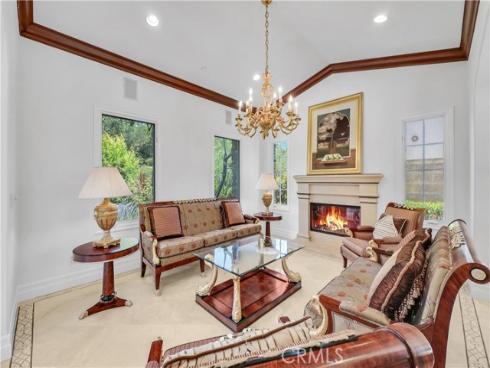 25  Village   Way, Irvine, CA