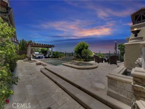 25  Village   Way, Irvine, CA