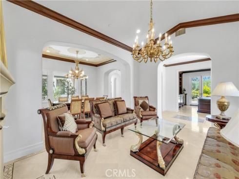 25  Village   Way, Irvine, CA