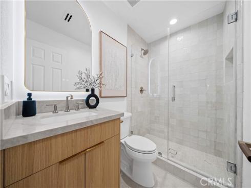 33  Winterfield   Road, Irvine, CA