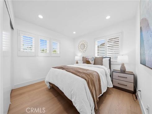 33  Winterfield   Road, Irvine, CA