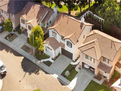 33  Winterfield   Road, Irvine, CA