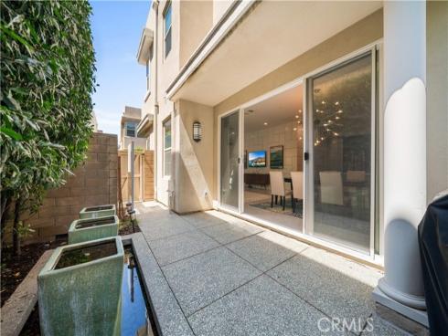 814  Beacon  , Irvine, CA