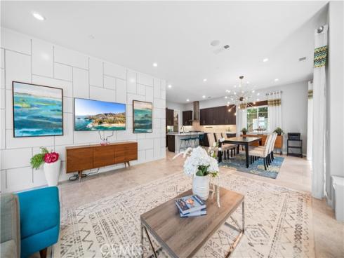 814  Beacon  , Irvine, CA