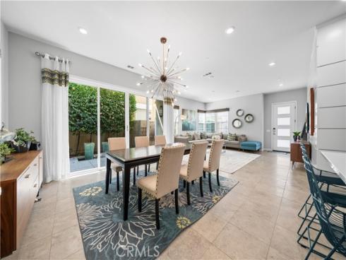 814  Beacon  , Irvine, CA