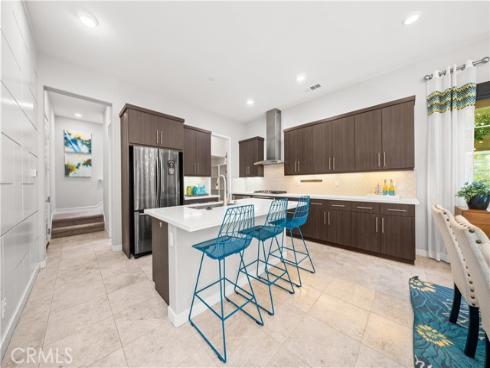 814  Beacon  , Irvine, CA