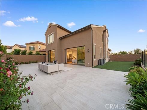 101  Lustro  , Irvine, CA