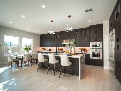 221  Stage  , Irvine, CA