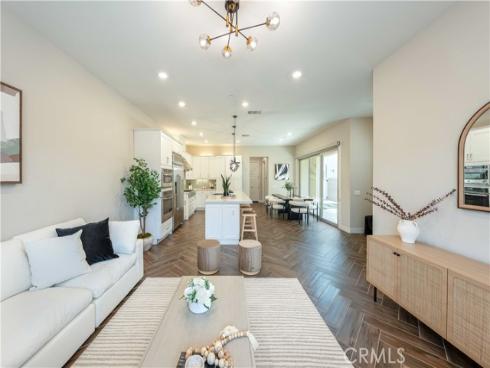 143  Interval  , Irvine, CA