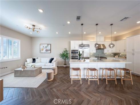 143  Interval  , Irvine, CA