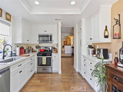 10  Glenhurst  37 , Irvine, CA