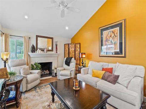 10  Glenhurst  37 , Irvine, CA