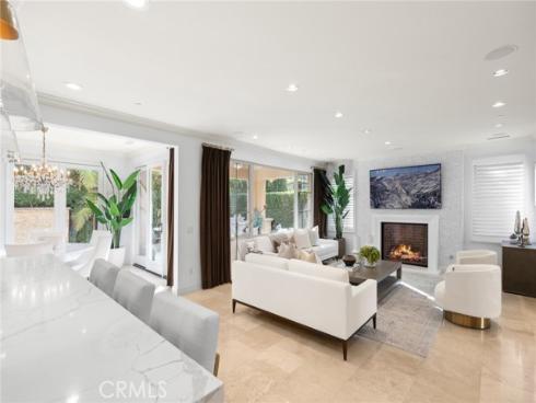 70  Livia  , Irvine, CA