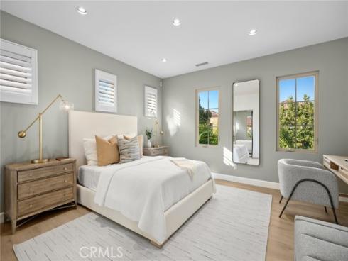 70  Livia  , Irvine, CA