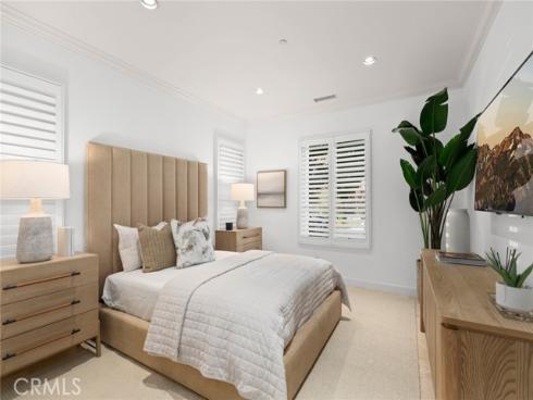 70  Livia  , Irvine, CA