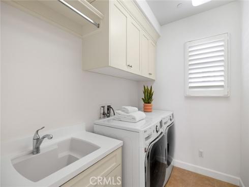 70  Livia  , Irvine, CA