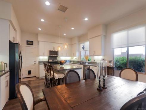 126 Cadence , Irvine, CA