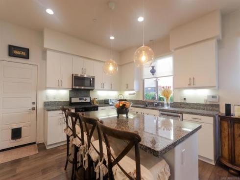 126 Cadence , Irvine, CA
