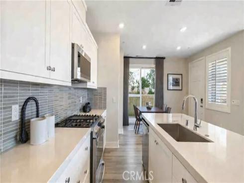 442  lobata  , Irvine, CA