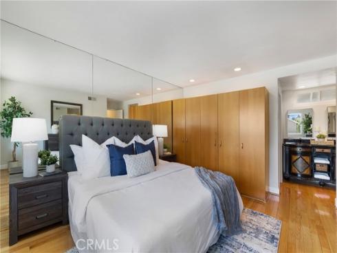 20  Sacramento  , Irvine, CA