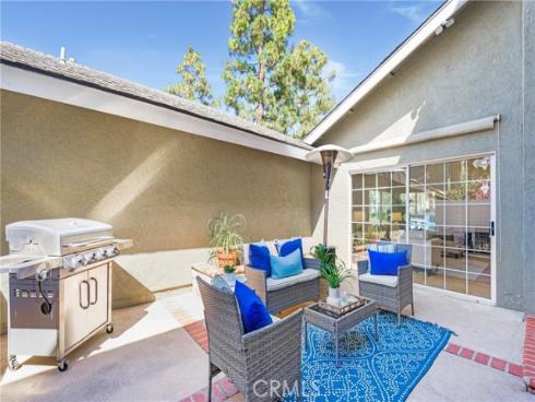 20  Sacramento  , Irvine, CA