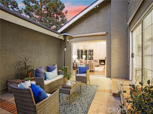 20  Sacramento  , Irvine, CA