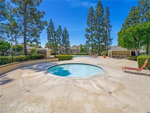 20  Sacramento  , Irvine, CA