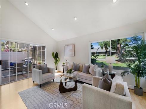 20  Sacramento  , Irvine, CA