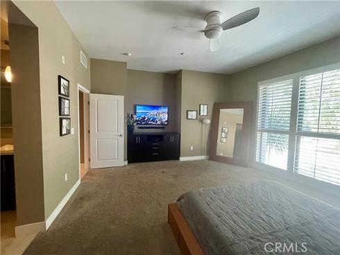 402  Rockefeller  118 , Irvine, CA