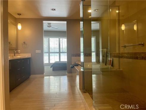 402  Rockefeller  118 , Irvine, CA