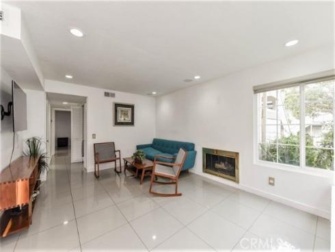 53  Oxford  14 , Irvine, CA