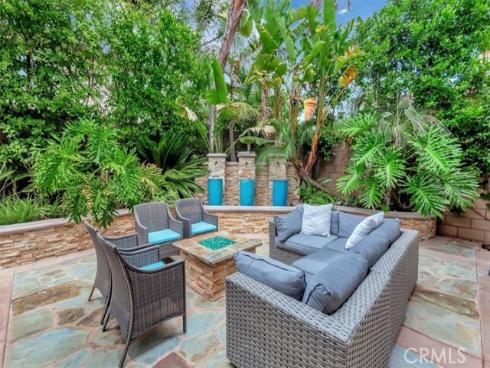 27  Looking Glass  , Irvine, CA