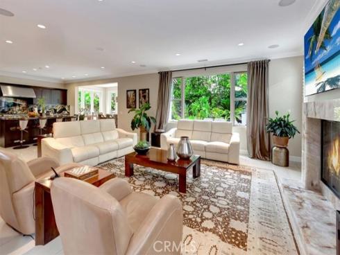 27  Looking Glass  , Irvine, CA