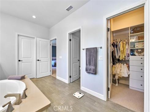 57  Statuary  , Irvine, CA