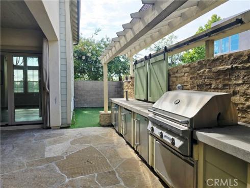 101  Newall  , Irvine, CA