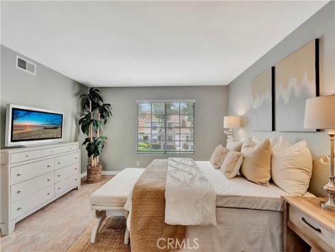 17  Oxford  28 , Irvine, CA