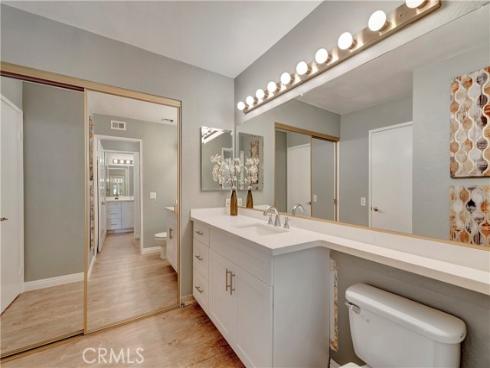 17  Oxford  28 , Irvine, CA