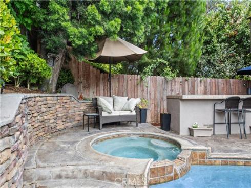 23  Red Coat   Place, Irvine, CA