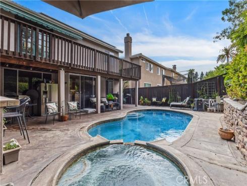 23  Red Coat   Place, Irvine, CA