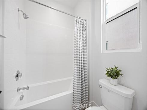 319  Novel  , Irvine, CA