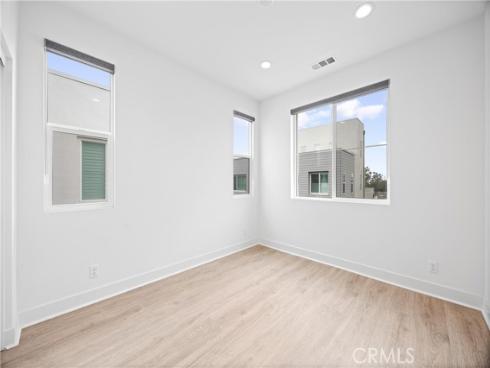 319  Novel  , Irvine, CA