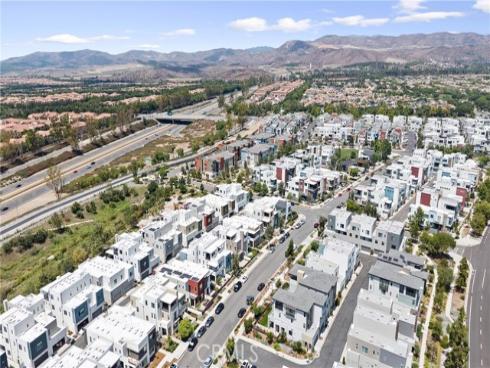 319  Novel  , Irvine, CA