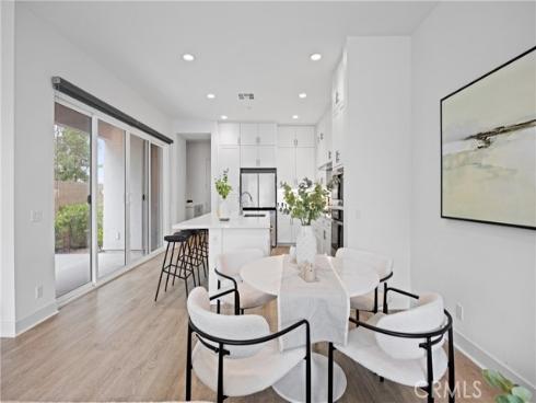 319  Novel  , Irvine, CA