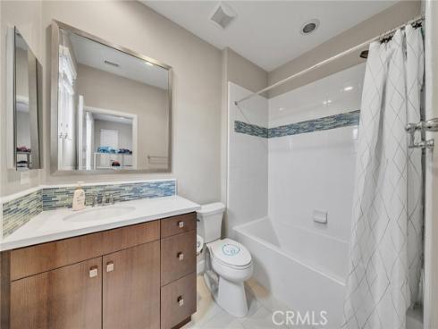 17  Lowland  , Irvine, CA