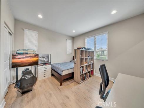 17  Lowland  , Irvine, CA