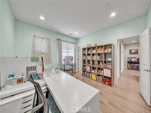 17  Lowland  , Irvine, CA