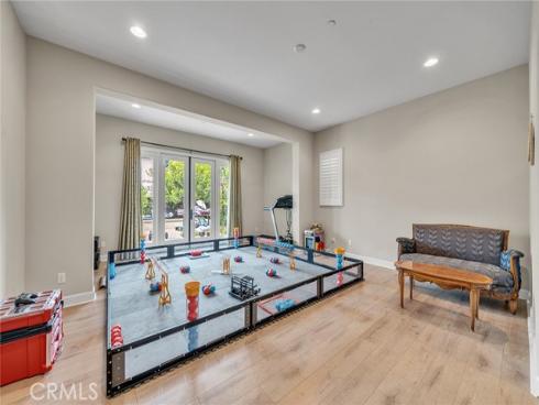 17  Lowland  , Irvine, CA