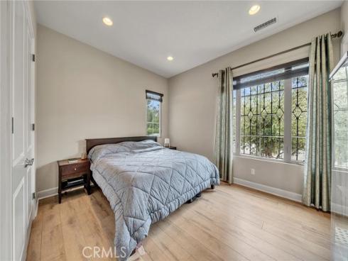 17  Lowland  , Irvine, CA