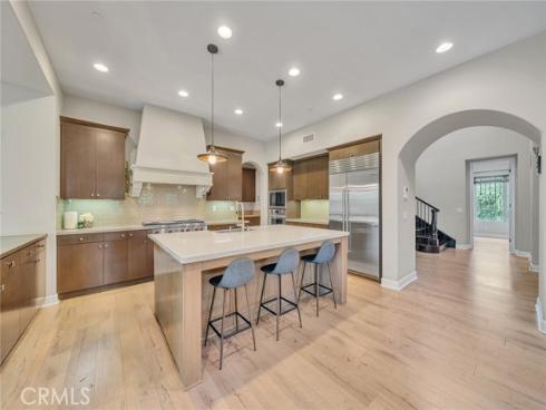 17  Lowland  , Irvine, CA